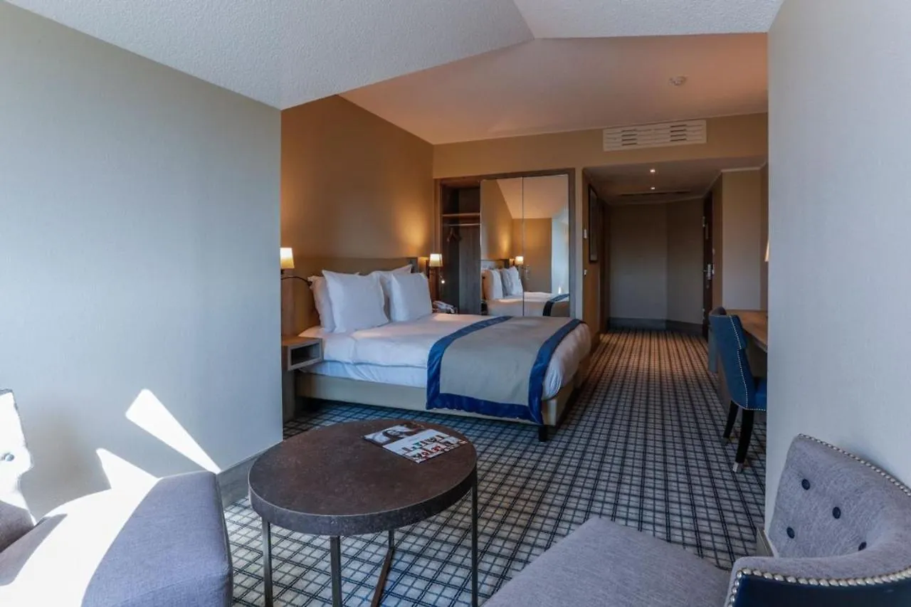 Mercure Luxembourg Kikuoka Golf & Spa Canach