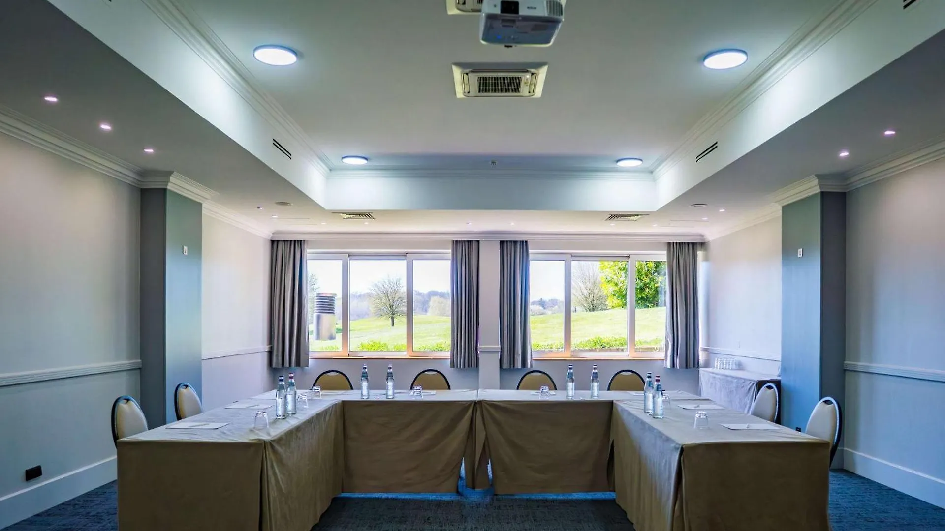 Mercure Luxembourg Kikuoka Golf & Spa Canach Ξενοδοχείο