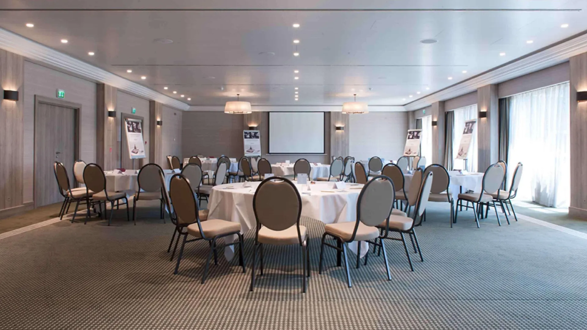 Mercure Luxembourg Kikuoka Golf & Spa Canach Hotel