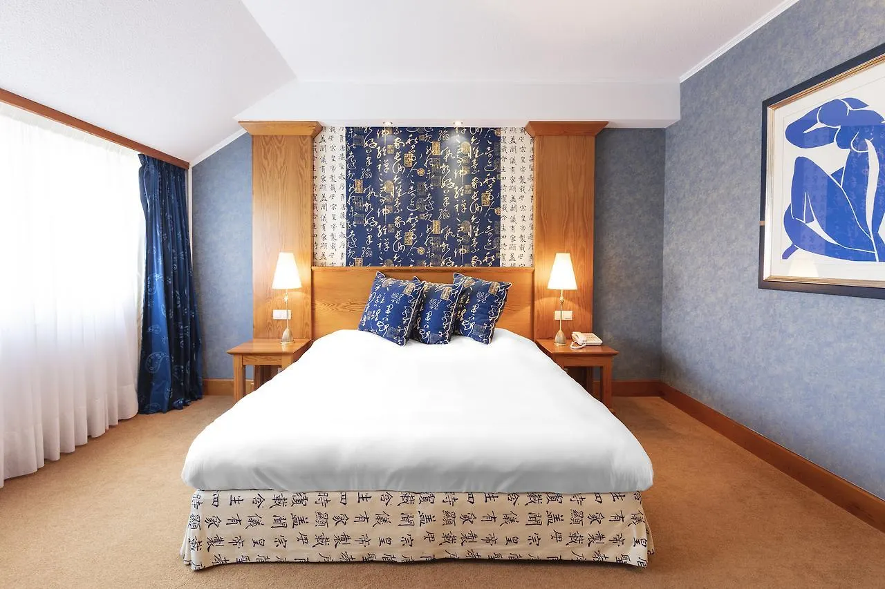 Mercure Luxembourg Kikuoka Golf & Spa Canach Hotel